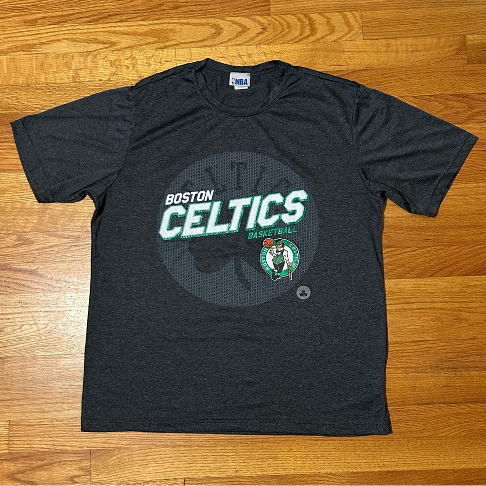 Licensed NBA Boston Celtics Athletic T-Shirt- Large